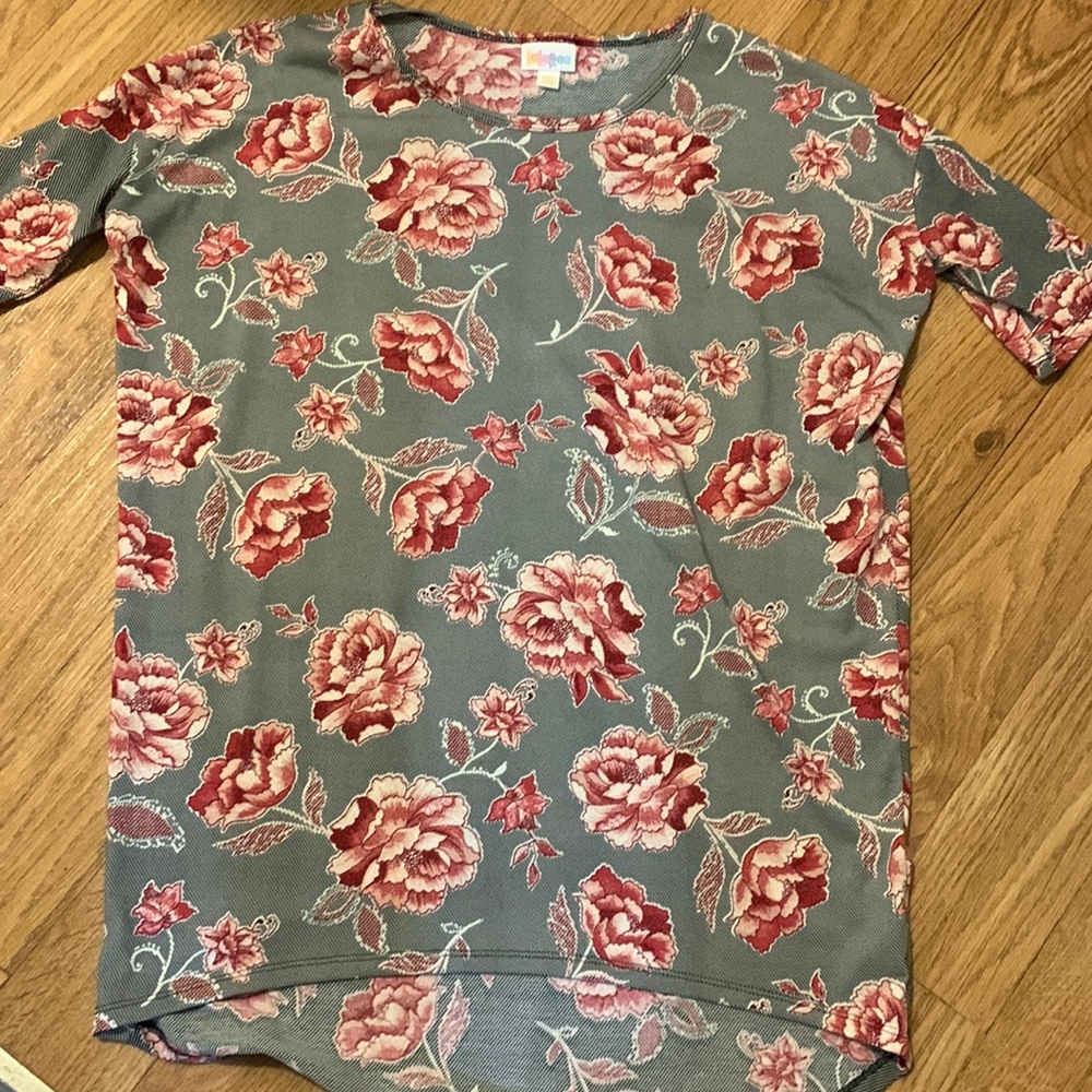 NWOT Lularoe irma